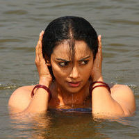 Shweta Menon - Thaaram Tamil Movie Stills | Picture 37625